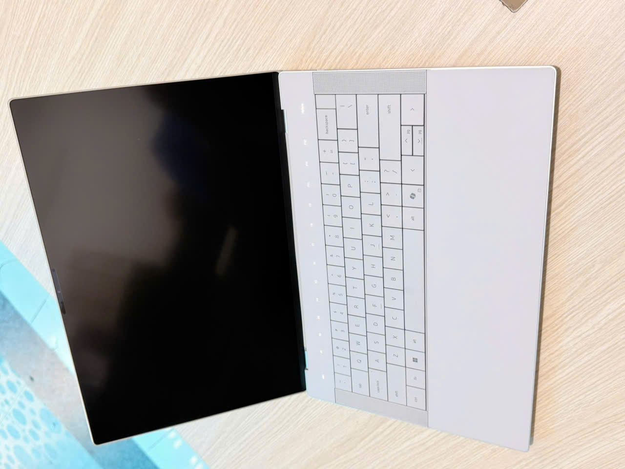Dell xps 9440 xách tay giá rẻ
